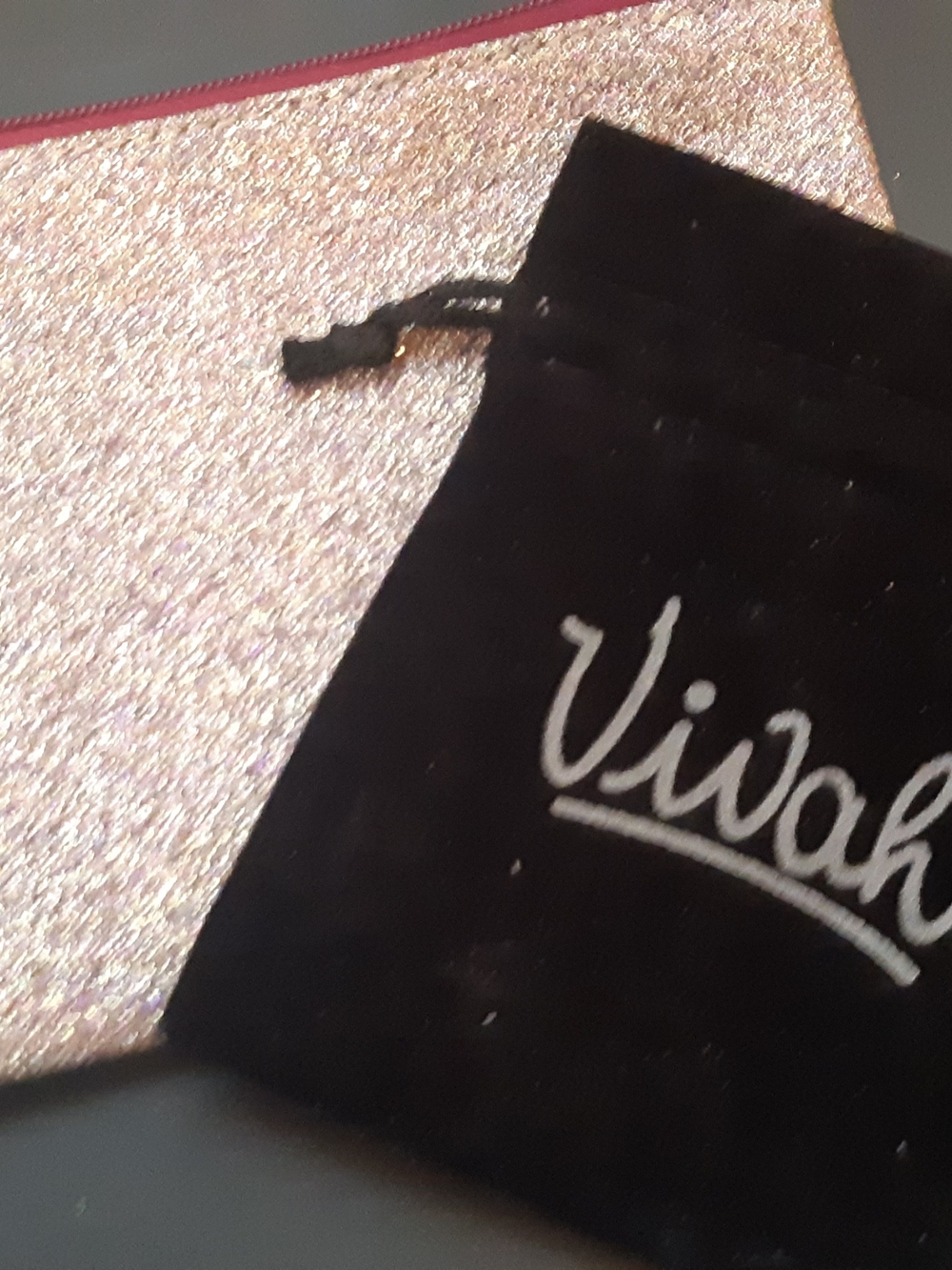 5/$25Bath & Body Works Pink Glitter Cosmetic Bag with Black Velvet Vivah Pouch